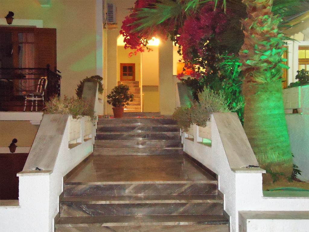 Hotel Sweetmemory Agia Marina  Exteriér fotografie